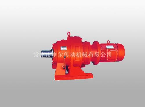 B、X系列擺線(xiàn)針輪減速機(jī)